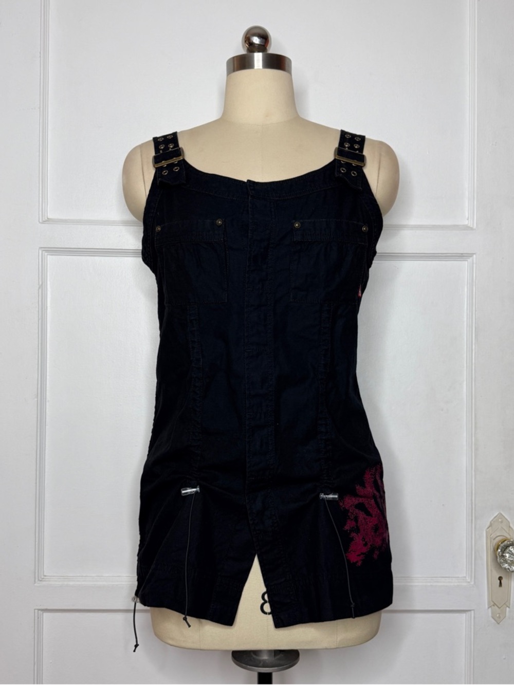 Algonquins black buckle tank